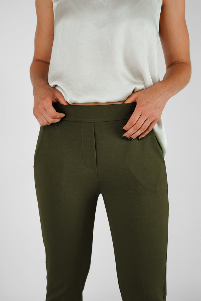 Elegante Joggpants aus Viskose-Mix-Qualität in khakigruen