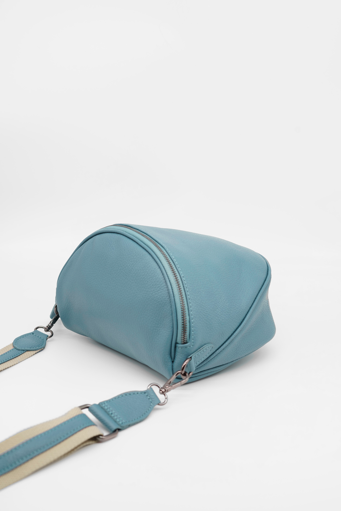 Crossbody-Bag KENNY aus genarbtem Leder in blau